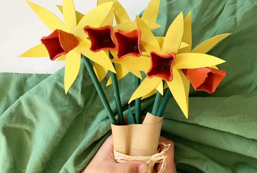 Un beau bouquet de jonquilles en DIY pour les super grands-mères