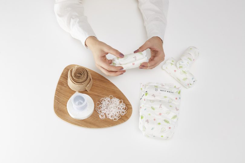 Cadeau de naissance bio mini landau de couches garçon - Babys Cakes