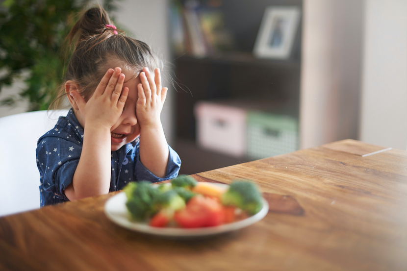 Néophobie : pourquoi mon enfant refuse de manger ?