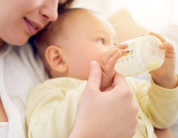 Quand changer de lait pour bébé ?