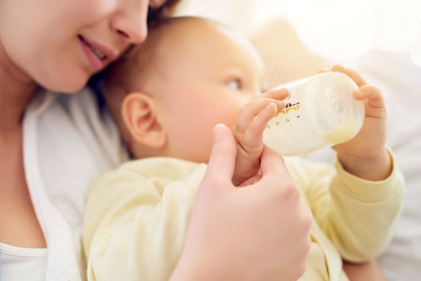 Quand changer de lait pour bébé ?