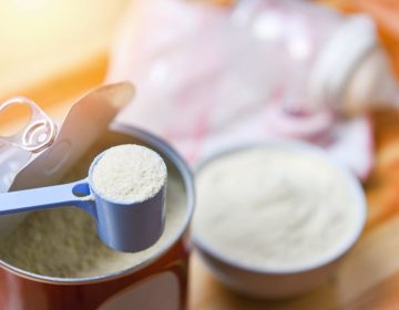 Hexane dans le lait infantile : un danger invisible pour nos bébés