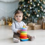 Montessori au quotidien : 5 outils pour l’épanouissement et l’autonomie de votre enfant