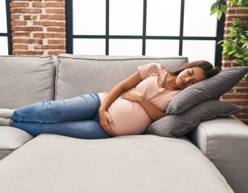 Troubles du sommeil chez la femme enceinte : comprendre pour mieux dormir