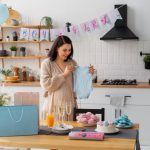 Cadeaux pour femme enceinte : 5 attentions qui font vraiment plaisir