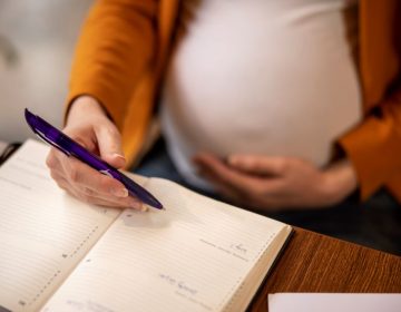 Le congé maternité en France : le guide pratique des futurs parents