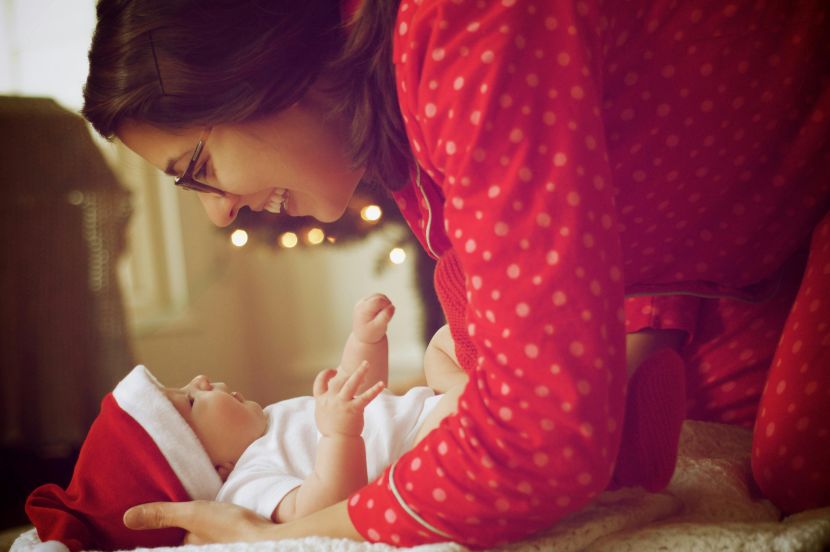 En post-partum à Noël : comment traverser l'épreuve des fêtes ?