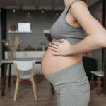 Grossesse et douleur du bas ventre : ce qu’il faut savoir