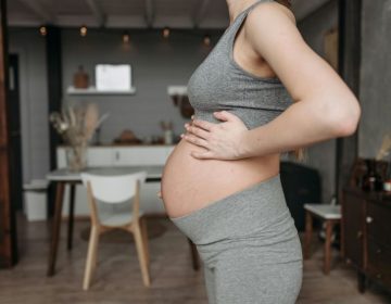 Grossesse et douleur du bas ventre : ce qu’il faut savoir