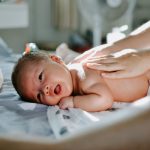 Mon bébé a la peau sèche, que faire ?