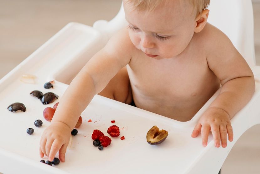 guide de l'alimentation du bébé de 1 an