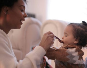 Purées pour bébé : conseils, astuces et recettes