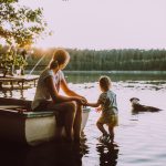 Bébé qui transpire beaucoup : faut-il s&rsquo;inquiéter et que faire ?